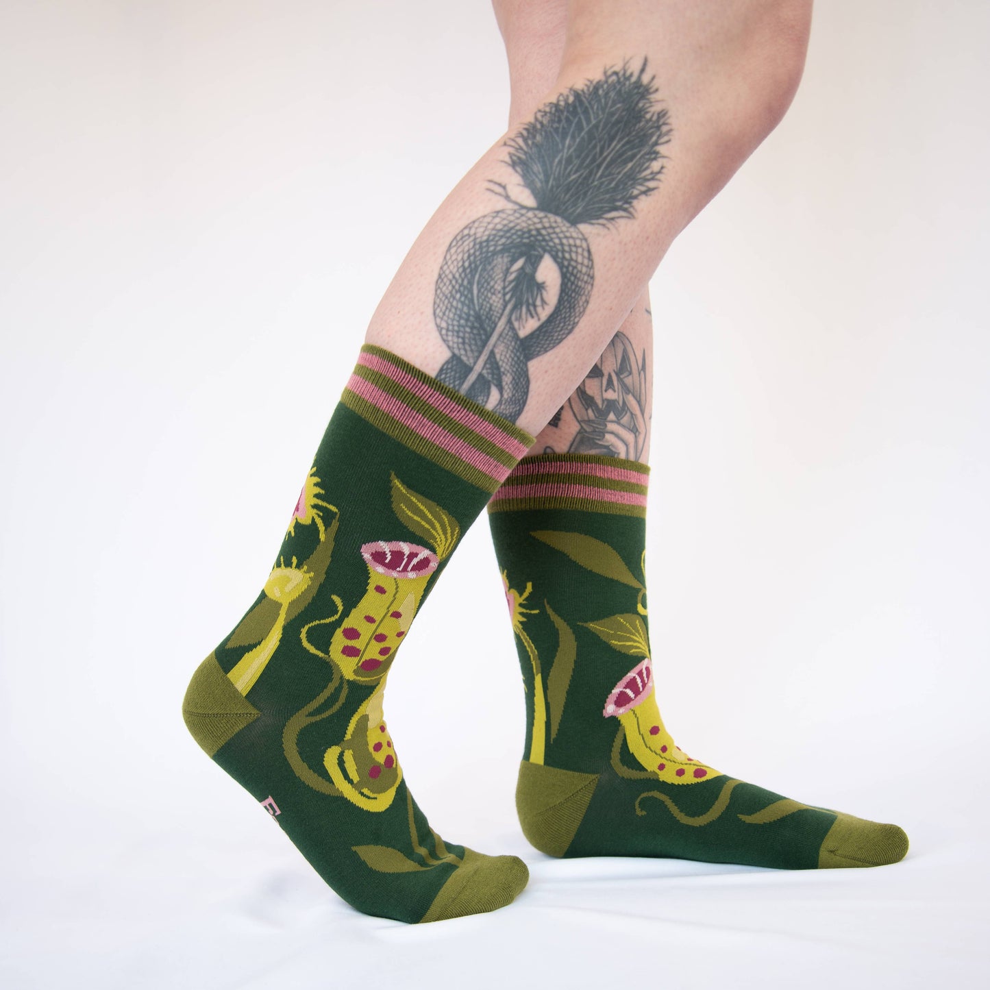 Pitcher Plant Crew Socks