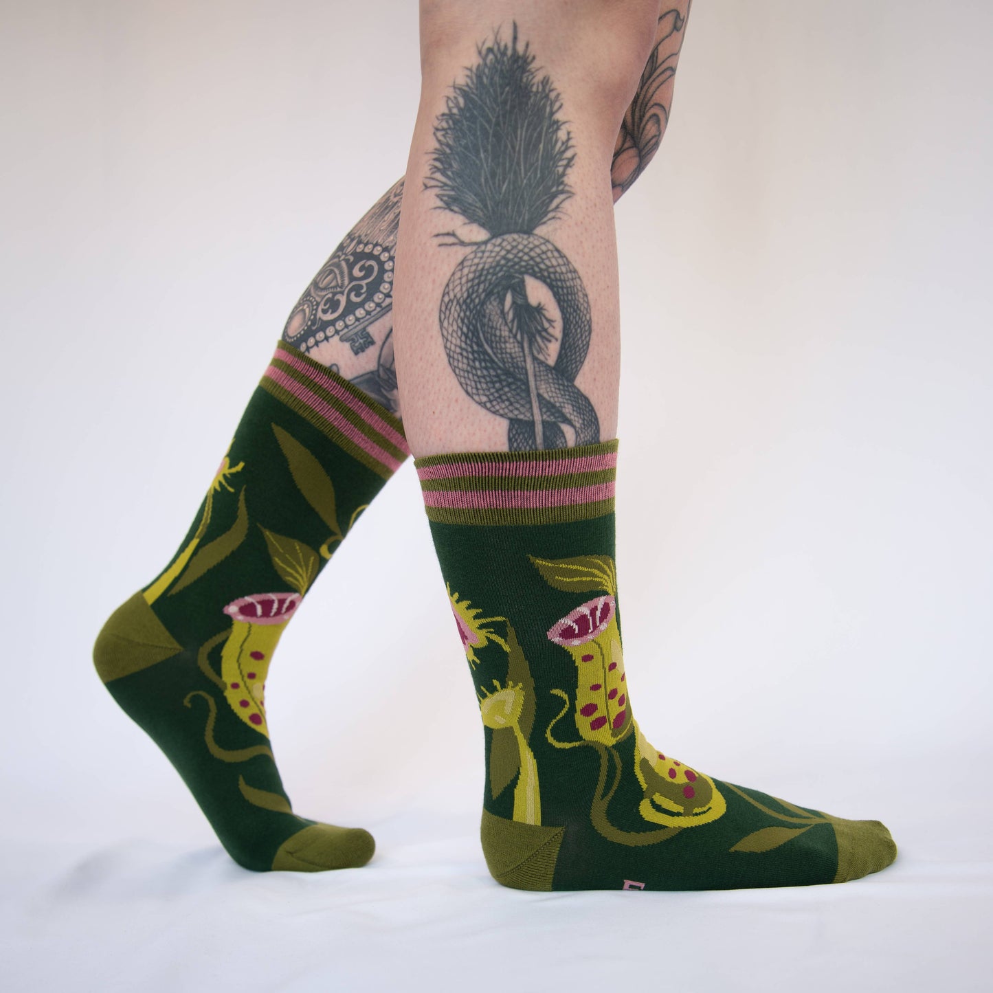 Pitcher Plant Crew Socks